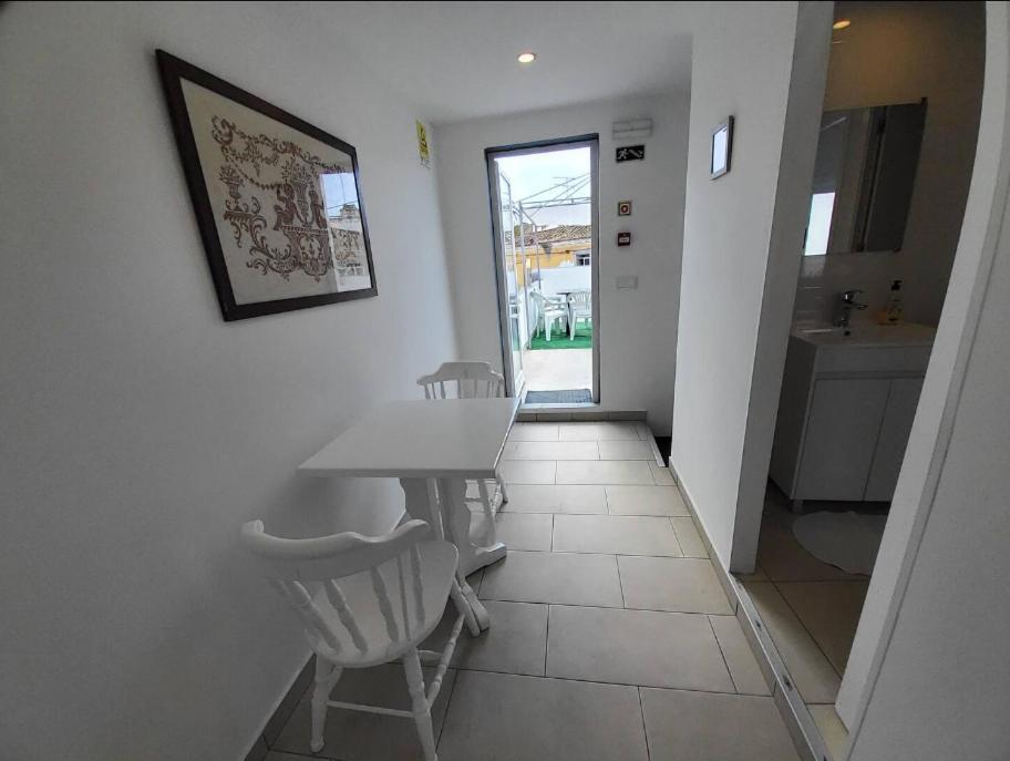 Blife Faro City Life Private Rooms Экстерьер фото