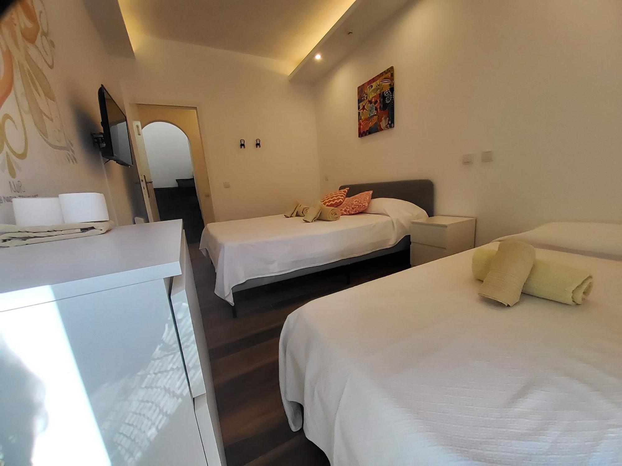 Blife Faro City Life Private Rooms Экстерьер фото