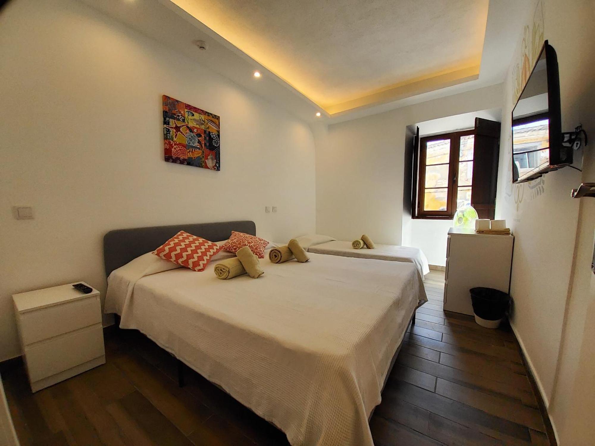 Blife Faro City Life Private Rooms Экстерьер фото